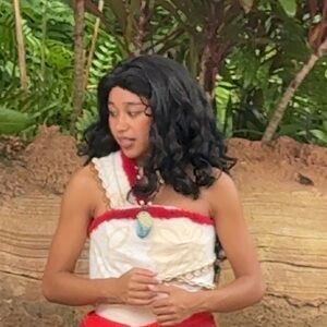 Meet your Posher, Chariti